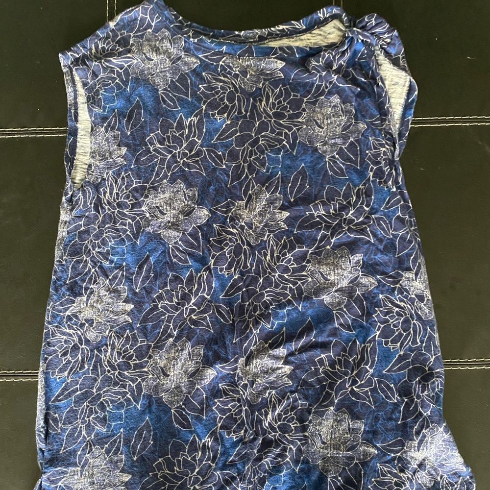 Blue floral maternity top